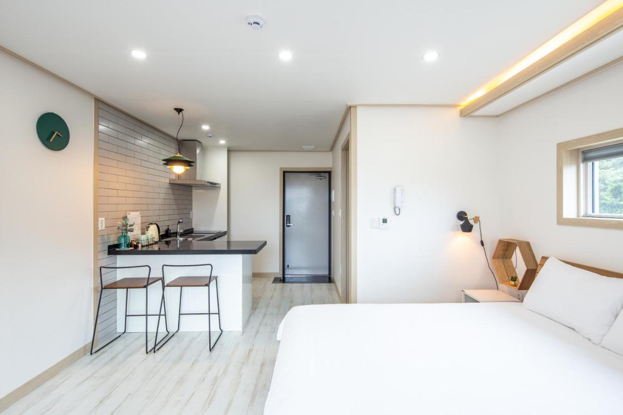Jeju Abientot Villa Seogwipo Eksteriør bilde